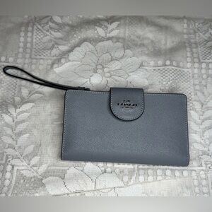 Coach Crossgrain Leather Tech Wallet in Blue Granite Wristlet Strap